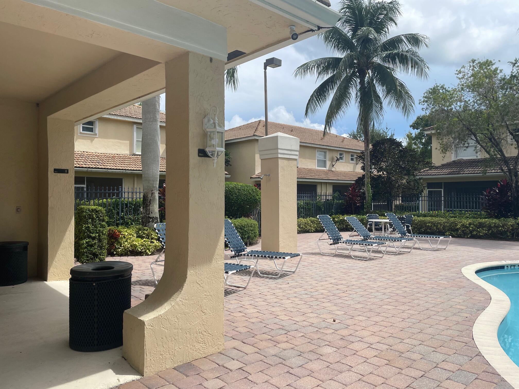 TOWNE PLACE - Residential