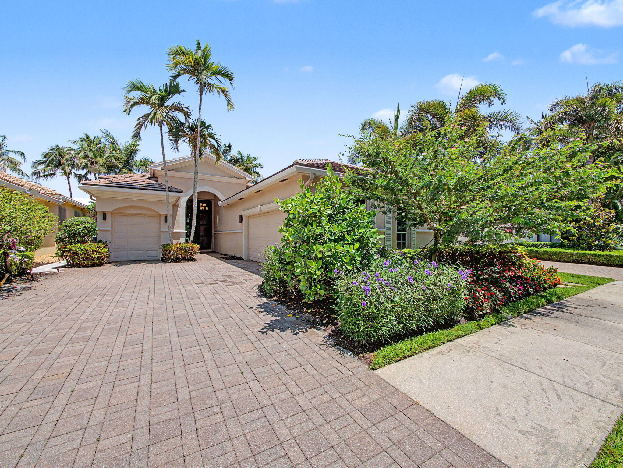 BALLENISLES PODS 20A AND 20B - Residential