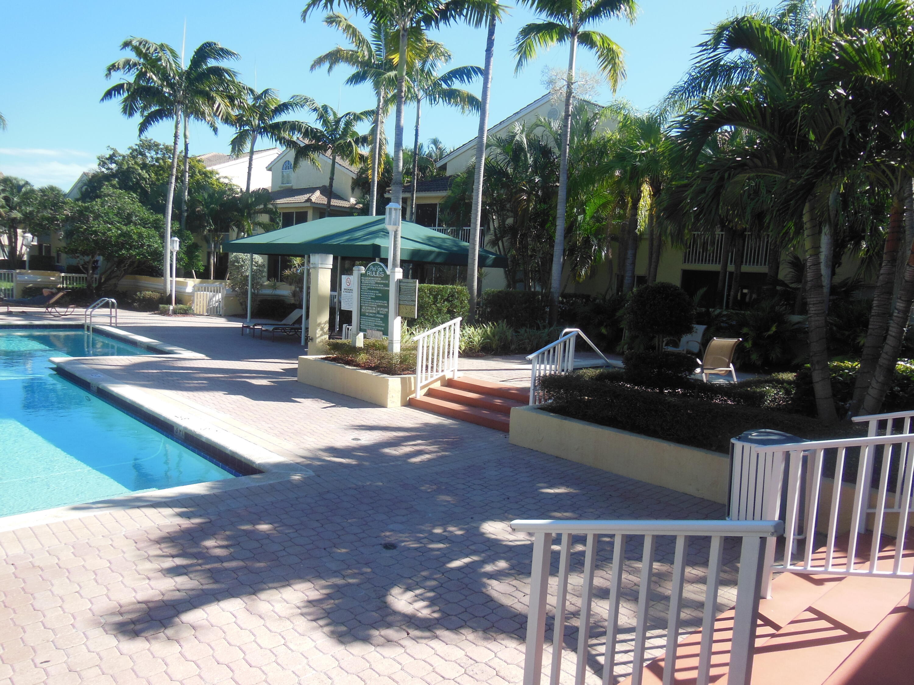 STERLING VILLAGES OF PALM BEACH LAKES CONDO - Residential Lease