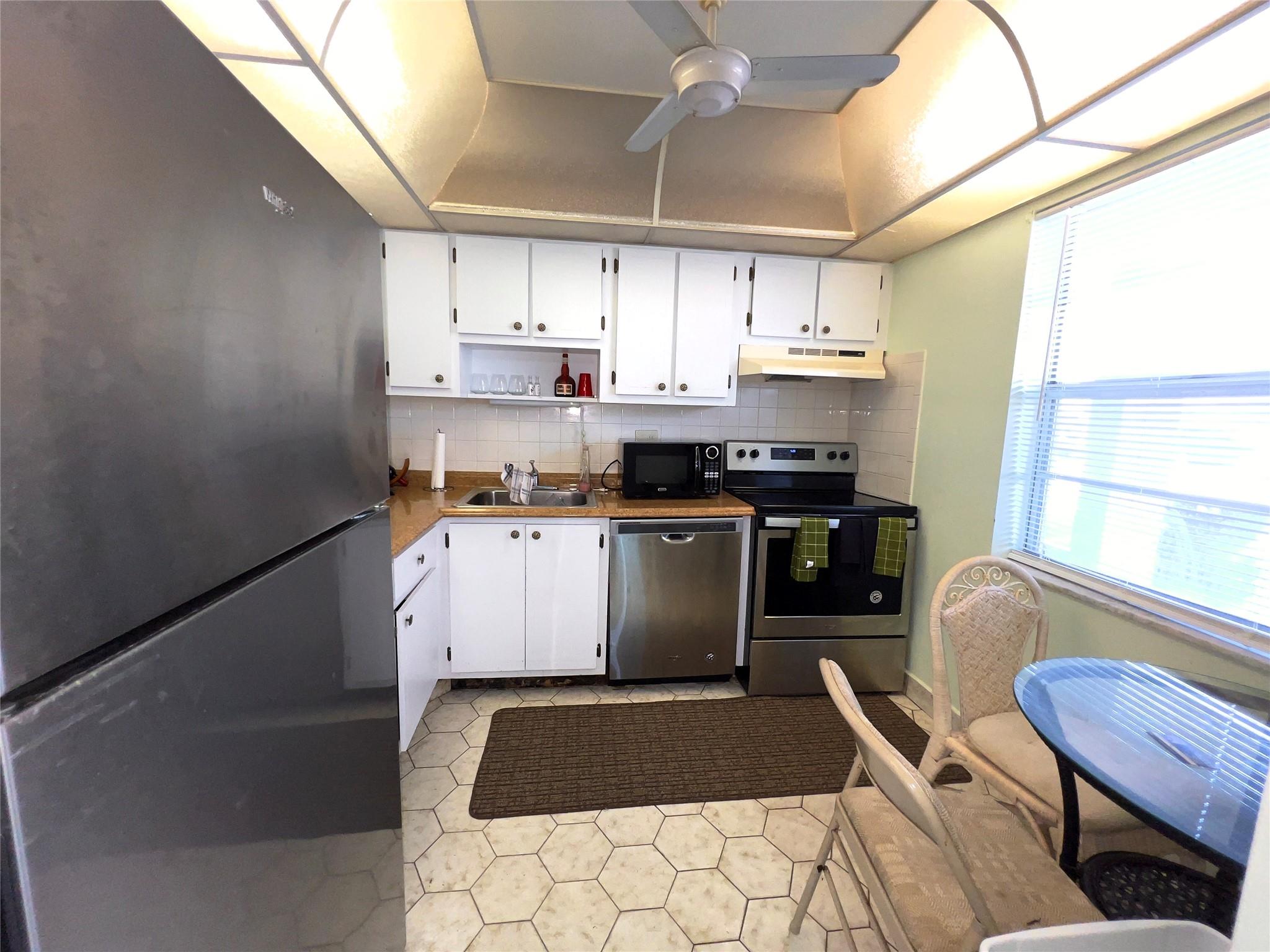 Oriole Golf and Tennis - Residential