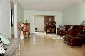 Oriole Golf and Tennis - Residential