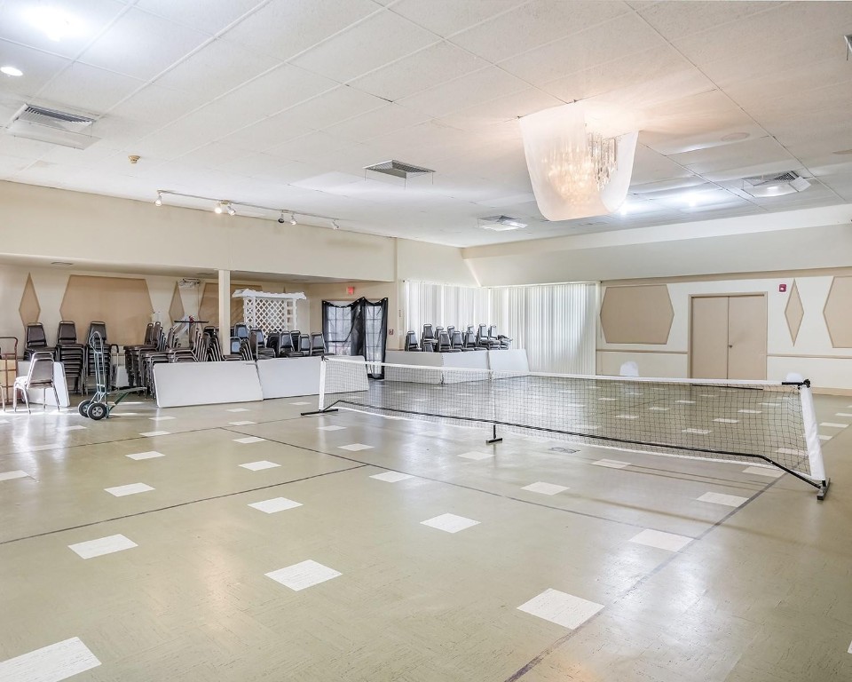 MAR-LEN GARDENS - Residential