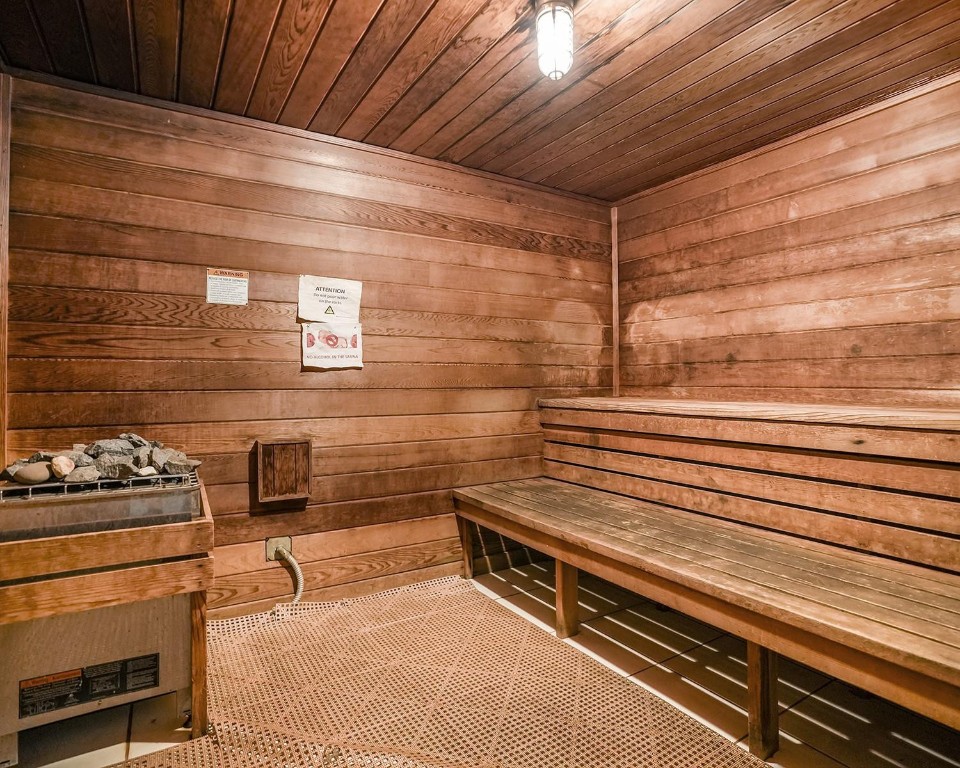 MAR-LEN GARDENS - Residential