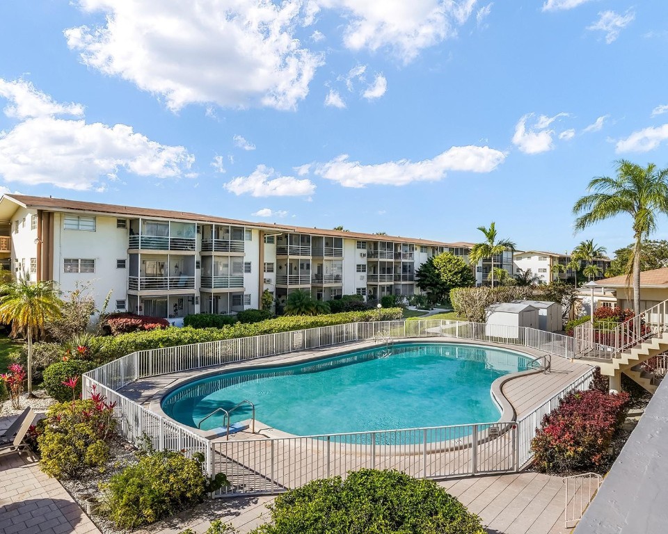 MAR-LEN GARDENS - Residential