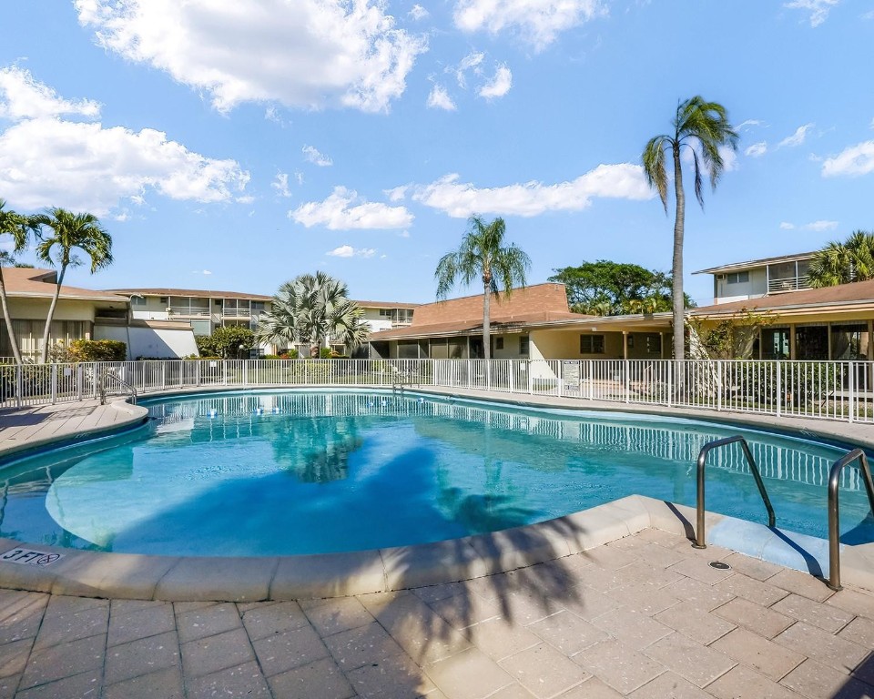 MAR-LEN GARDENS - Residential