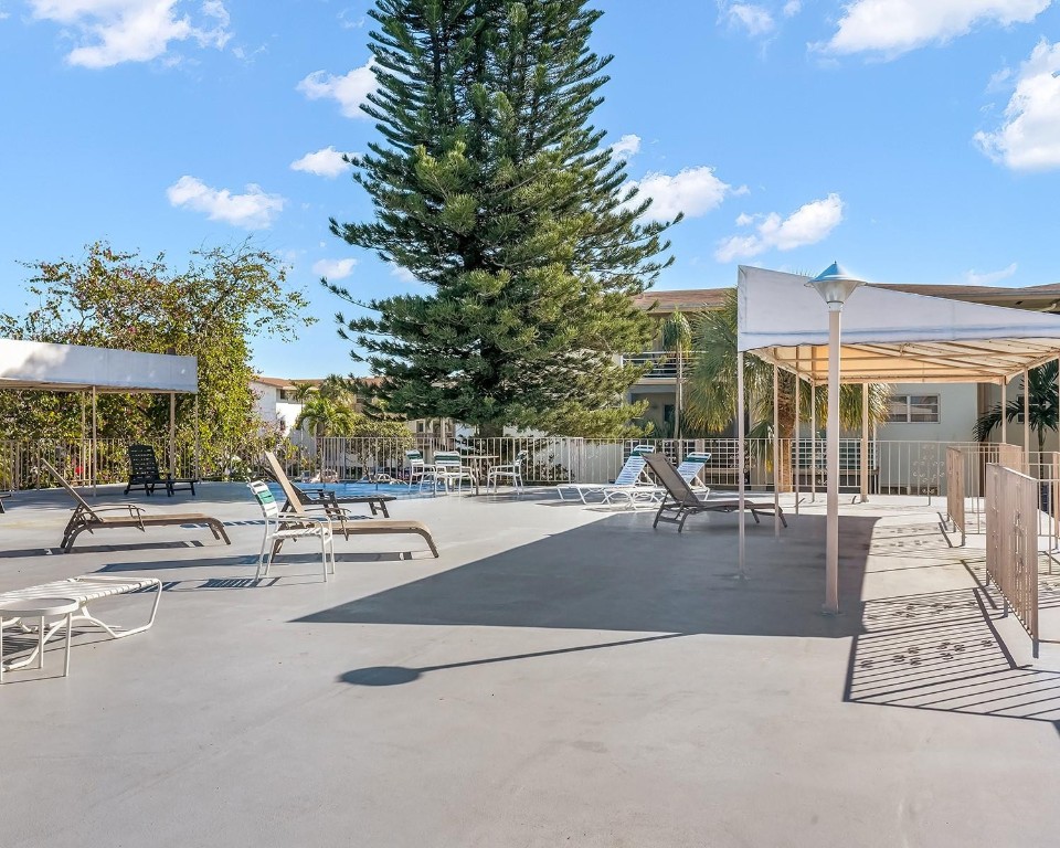 MAR-LEN GARDENS - Residential