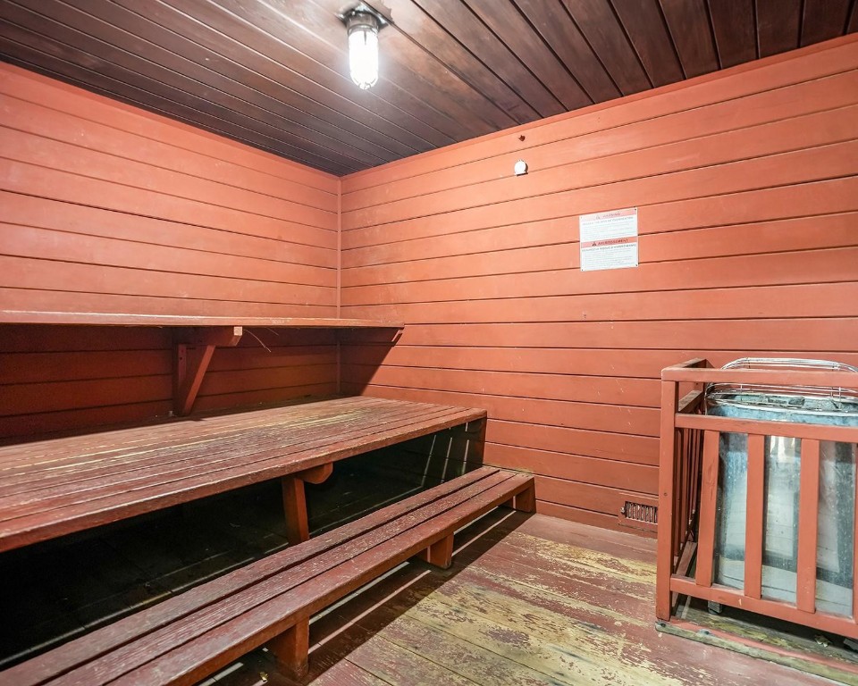 MAR-LEN GARDENS - Residential