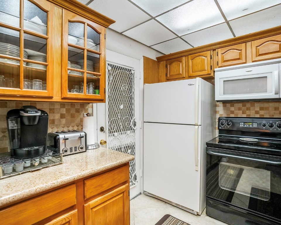 MAR-LEN GARDENS - Residential