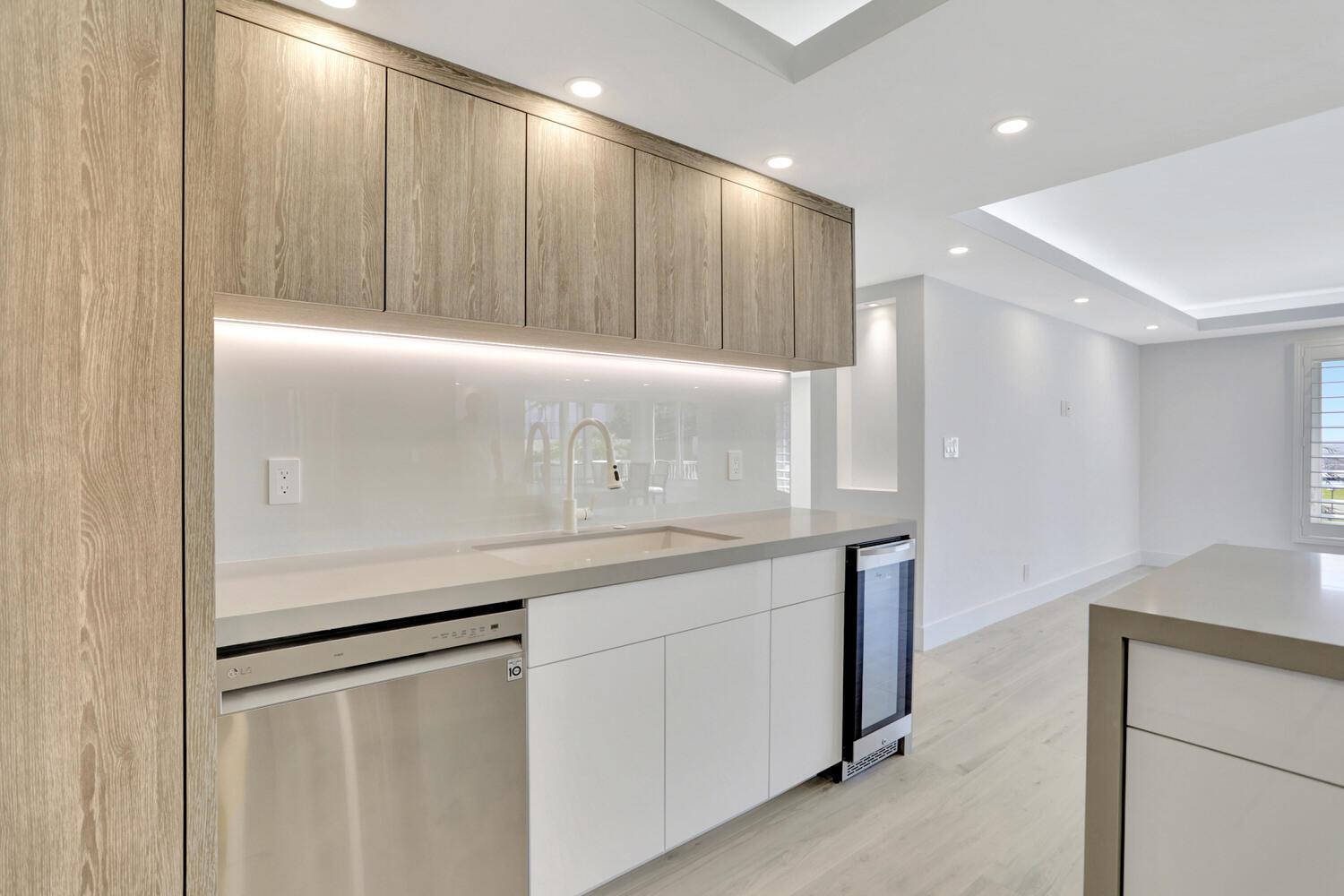 View photos, virtual tours, details... 600 S Ocean Boulevard 103