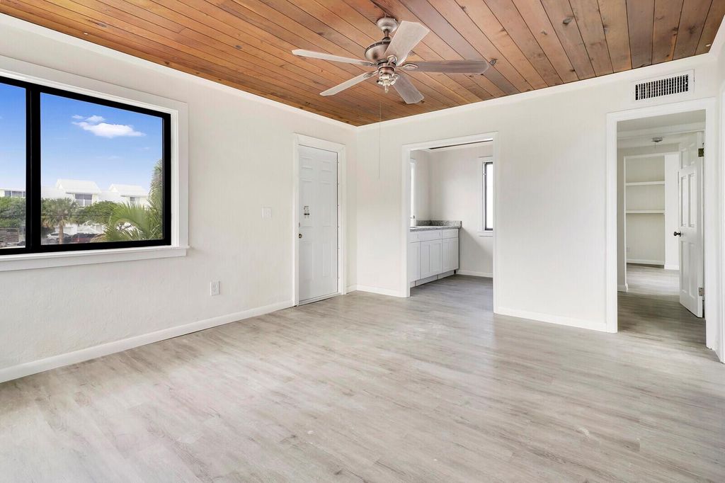 Photo of 652 Hernando Street #E, Fort Pierce, FL 34949 (MLS # R11003008)