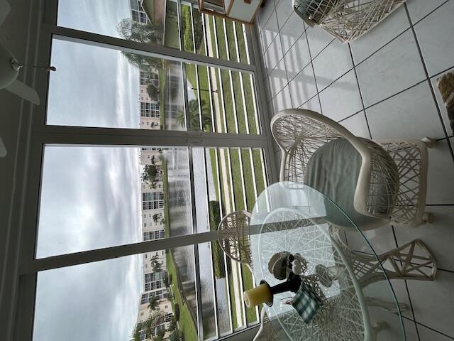 MEADOWBROOK LAKES CONDO - Residential