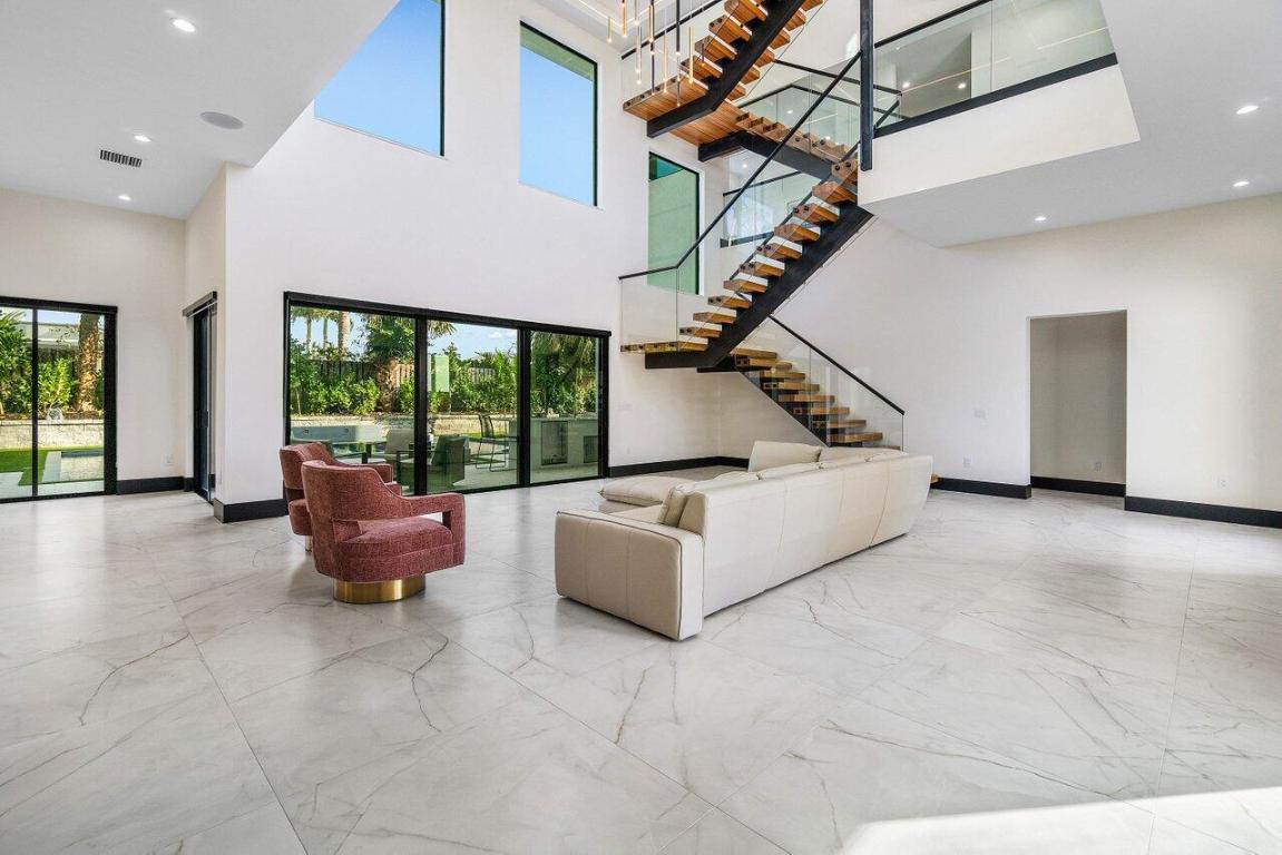 SEA VIEW RIDGE - Residential