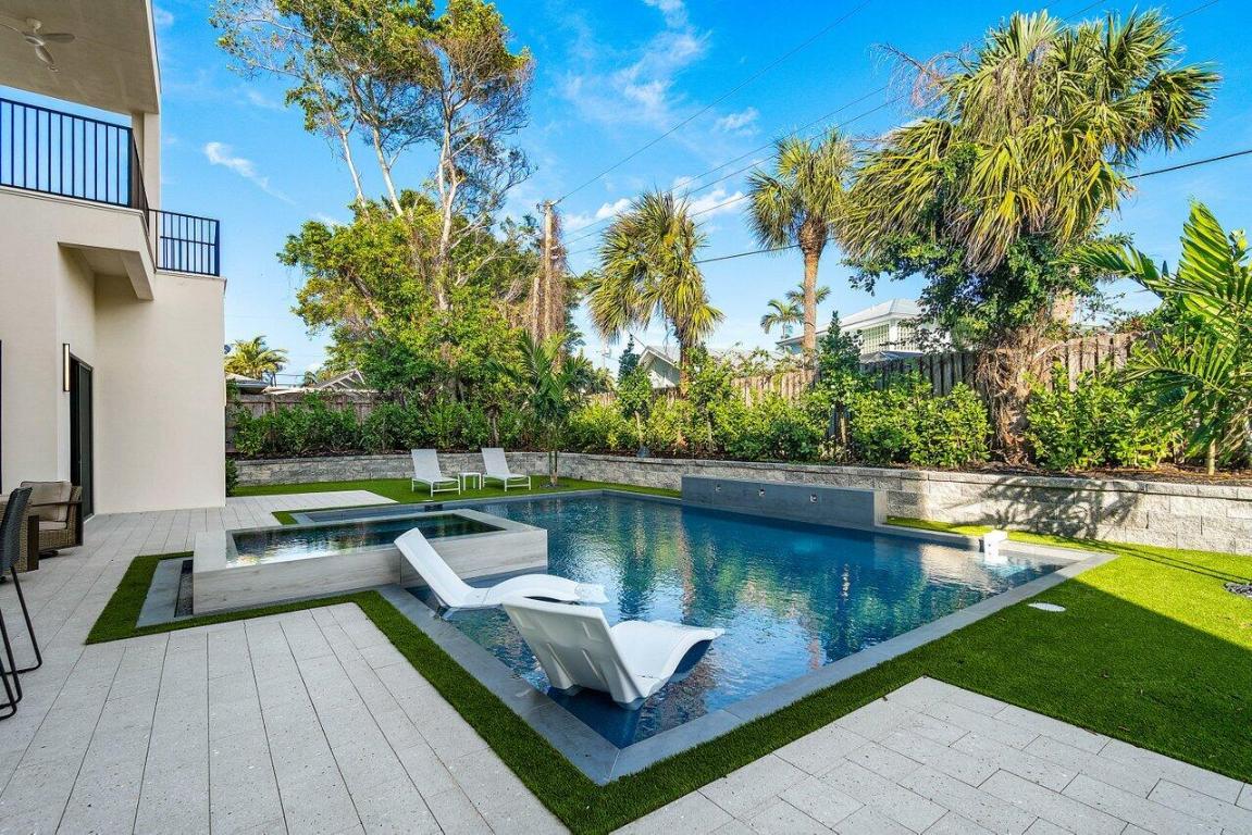 SEA VIEW RIDGE - Residential