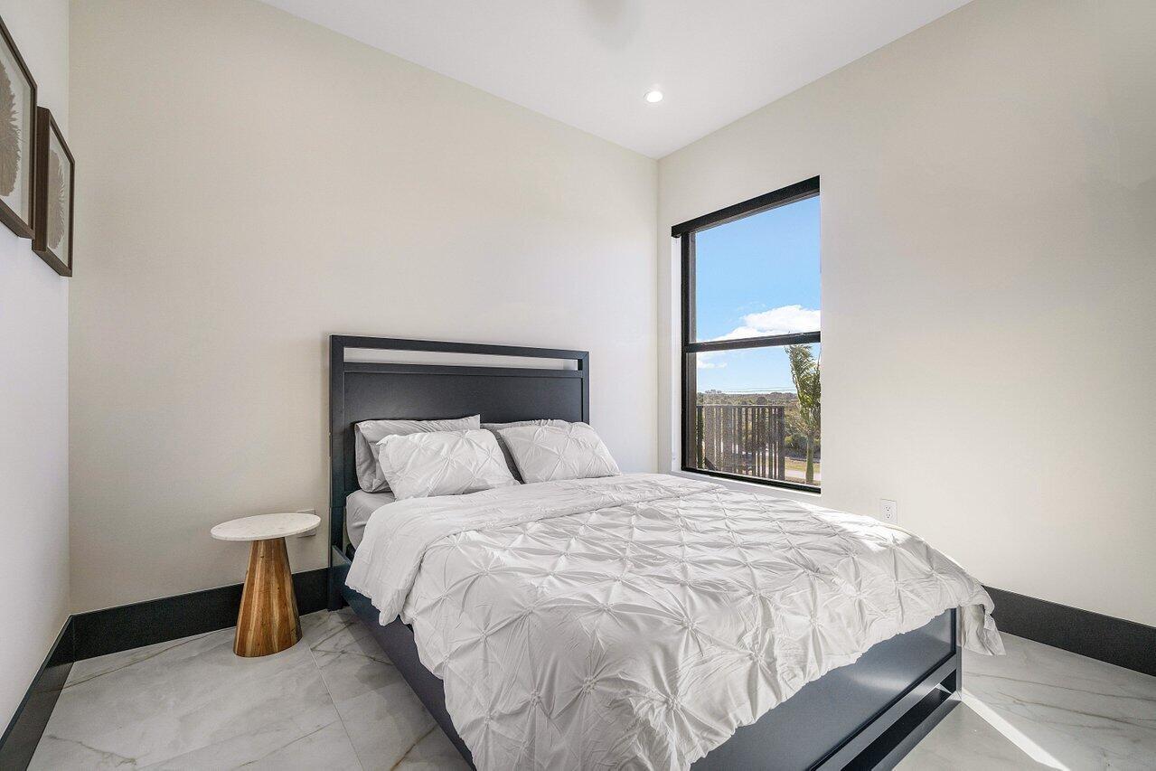 SEA VIEW RIDGE - Residential