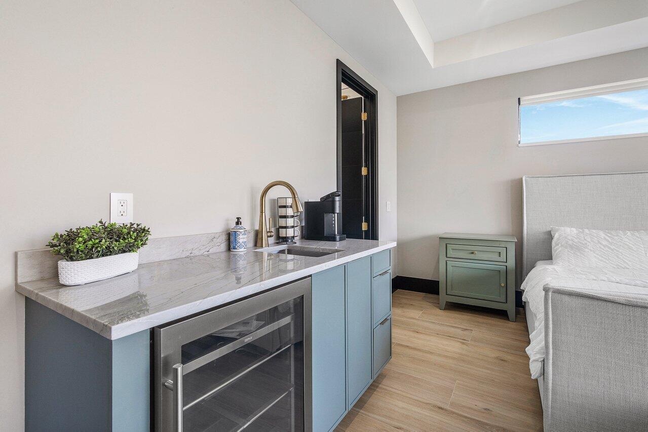 SEA VIEW RIDGE - Residential