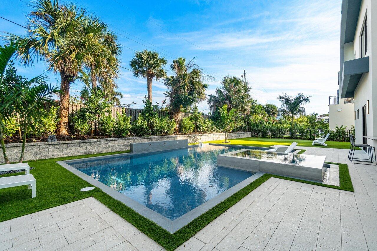 SEA VIEW RIDGE - Residential