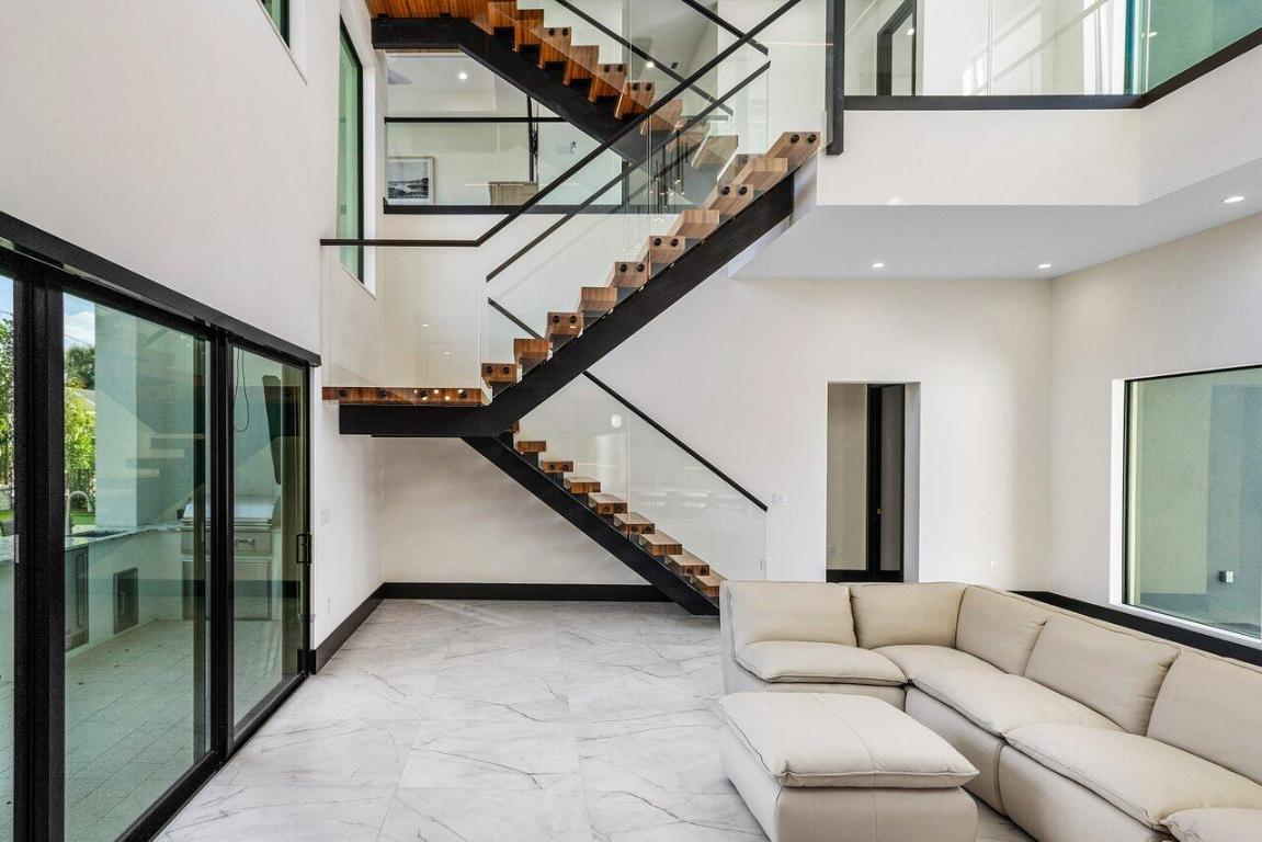 SEA VIEW RIDGE - Residential