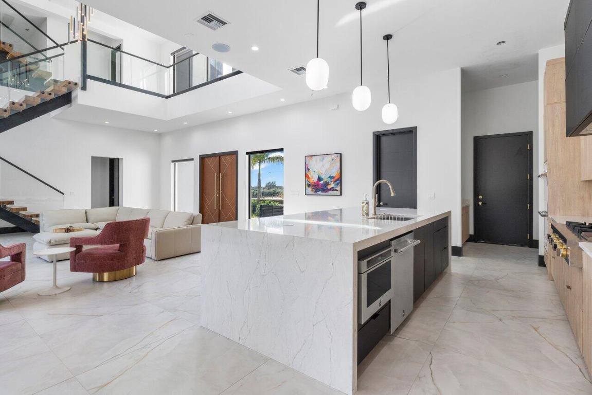 SEA VIEW RIDGE - Residential