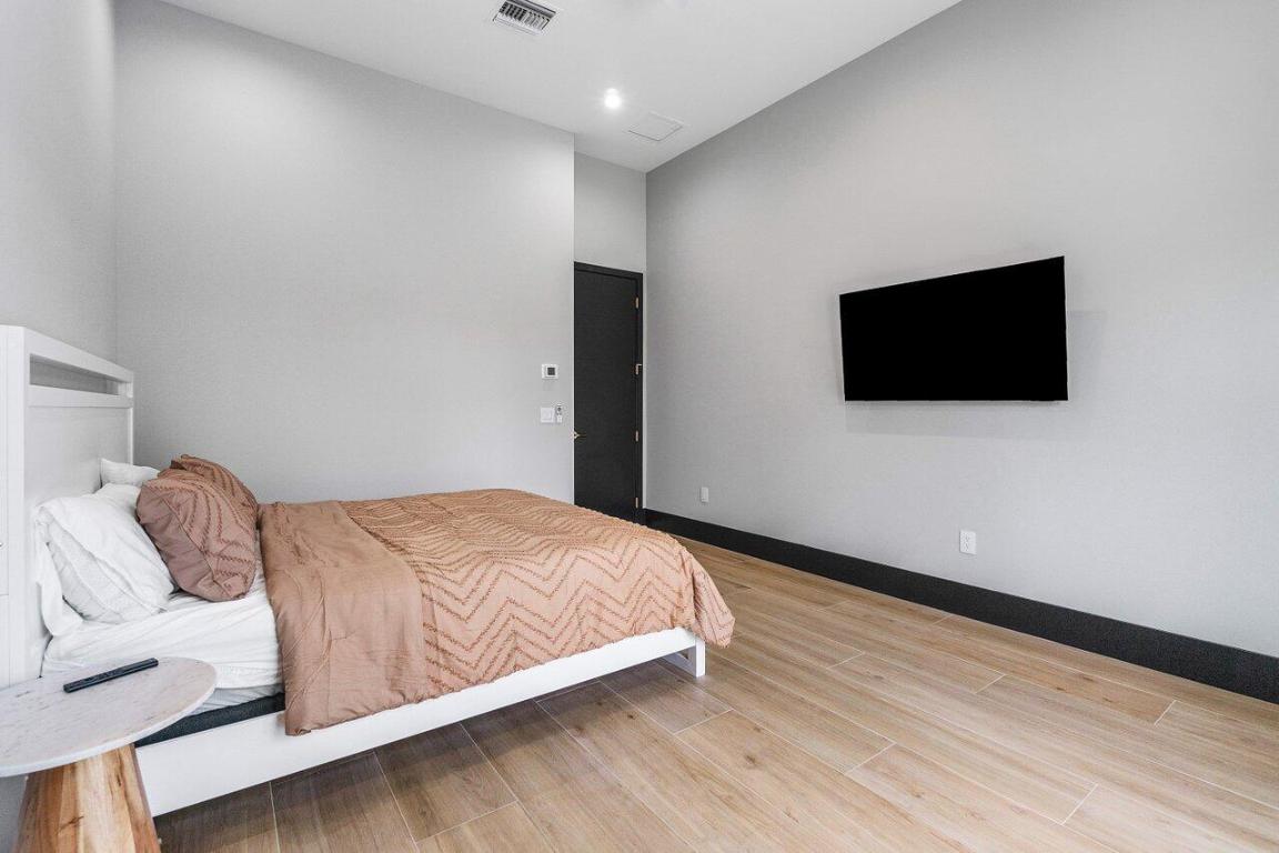 SEA VIEW RIDGE - Residential