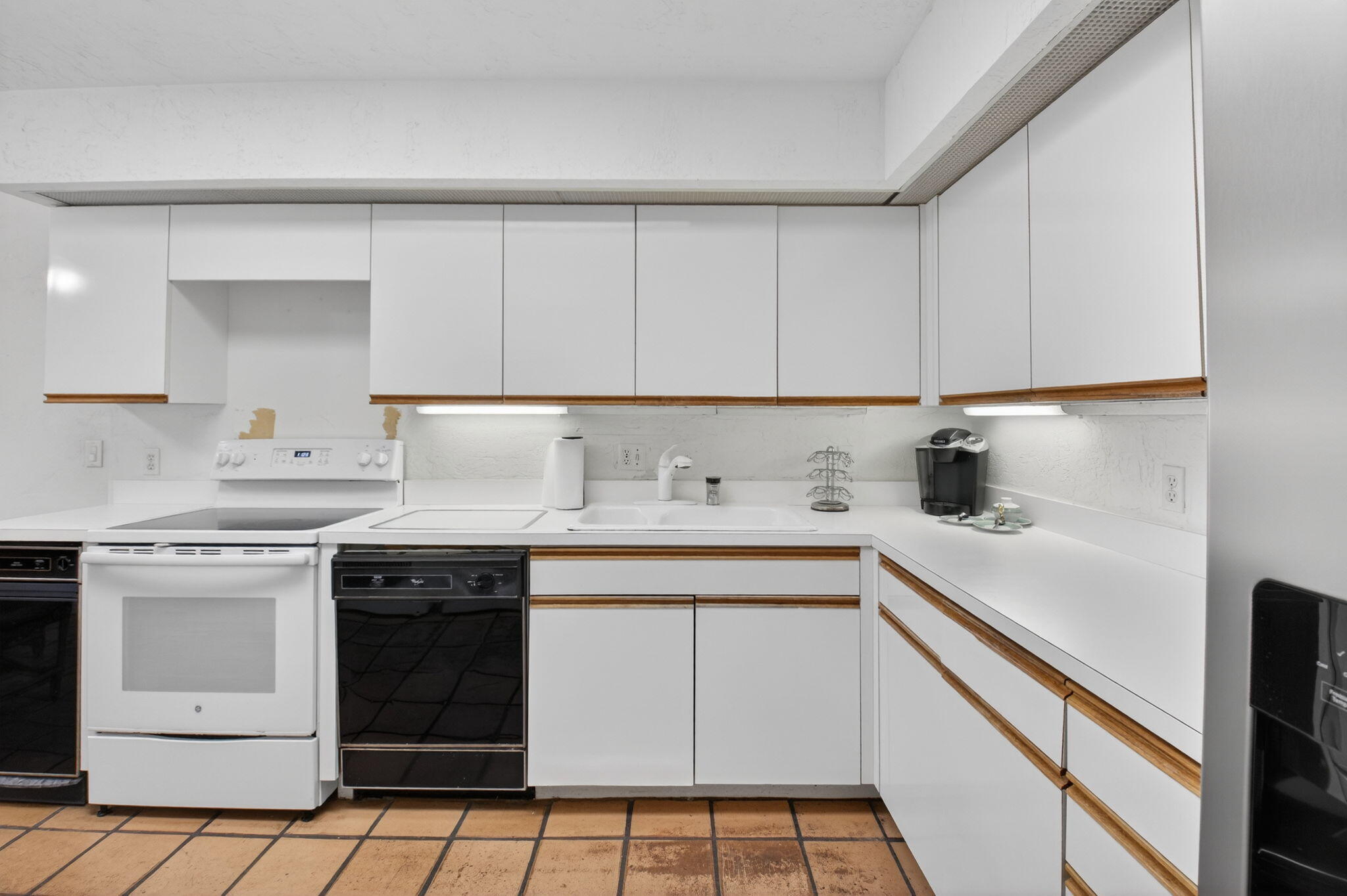 EASTGATE II AT HUNTERS RUN CONDO - Residential