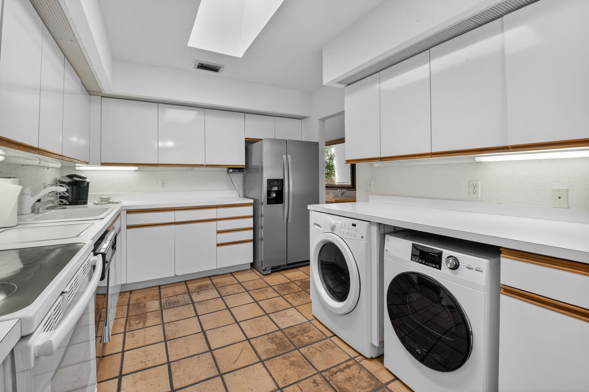 EASTGATE II AT HUNTERS RUN CONDO - Residential