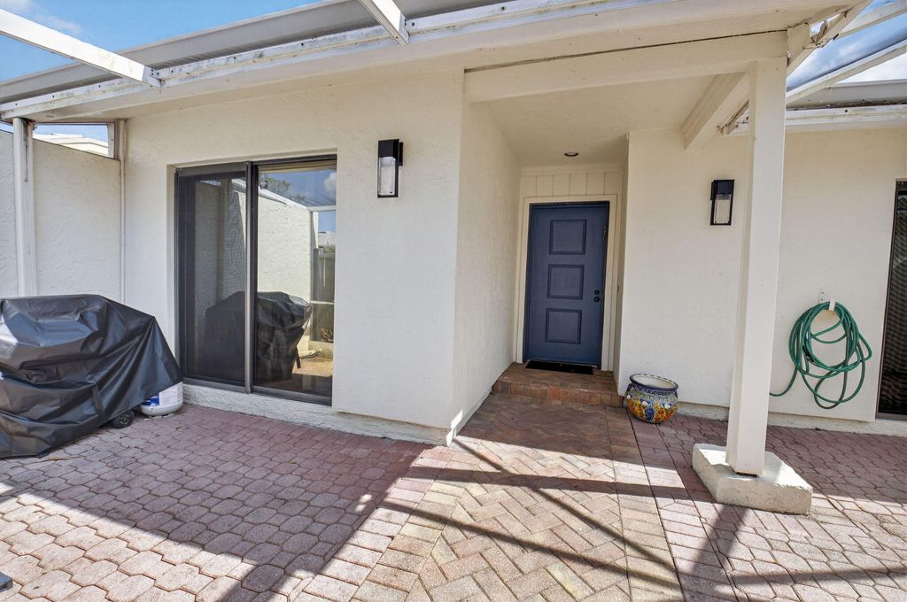 Photo of 1 Eastgate Drive #B, Boynton Beach, FL 33436 (MLS # R11166633)