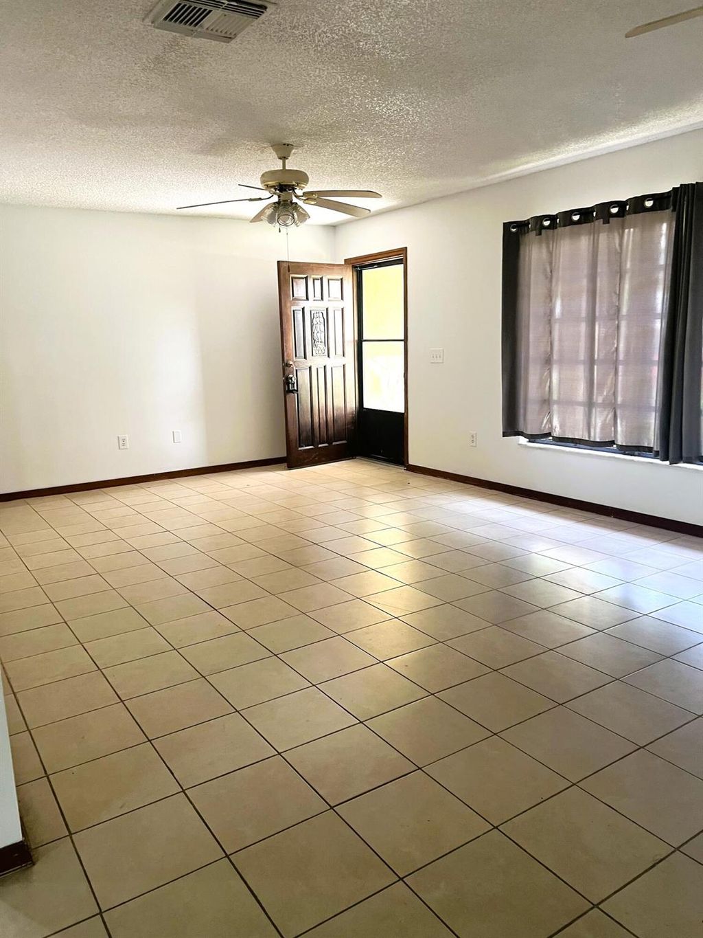 Photo of 8301 Kenwood Road, Fort Pierce, FL 34951 (MLS # R11117749)