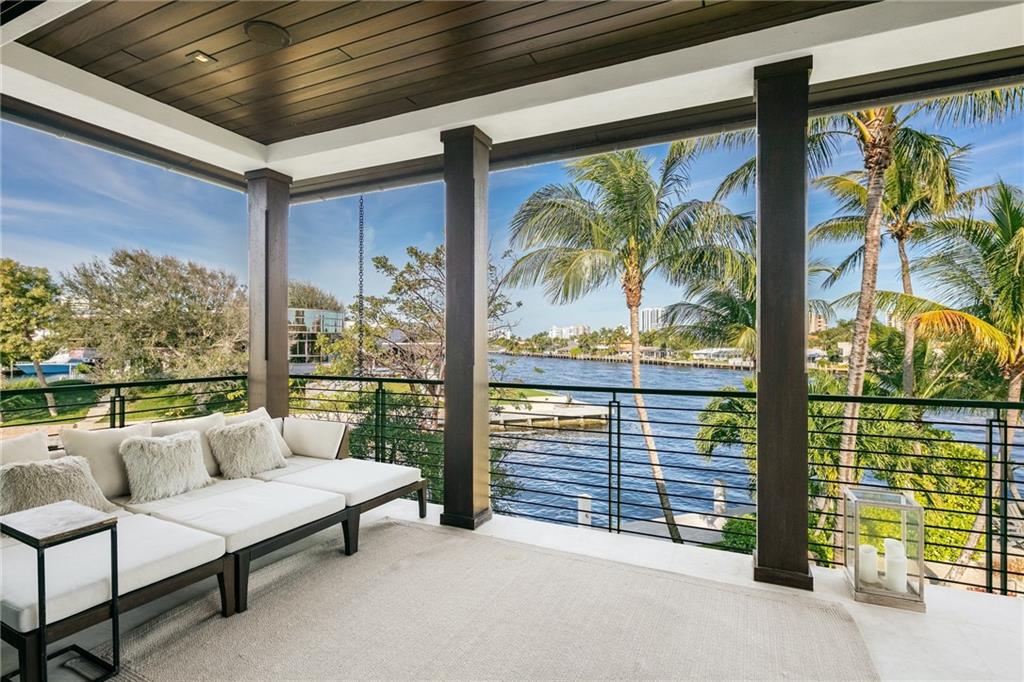 BAY COLONY - Residential