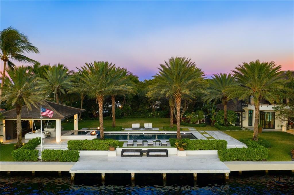 BAY COLONY - Residential