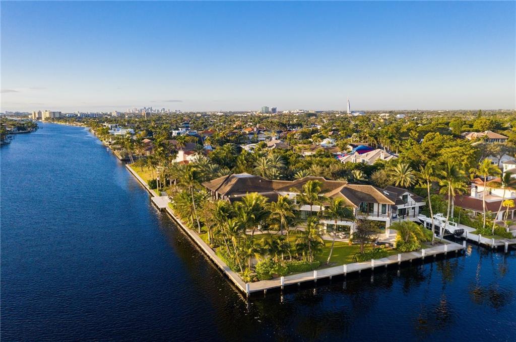 BAY COLONY - Residential