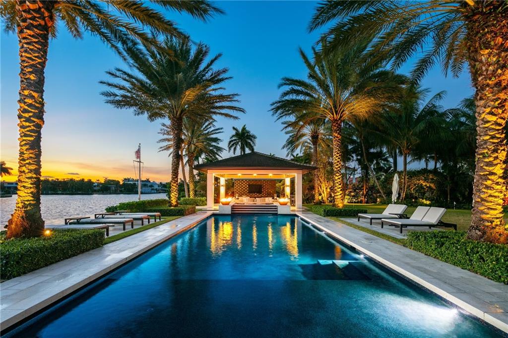 BAY COLONY - Residential