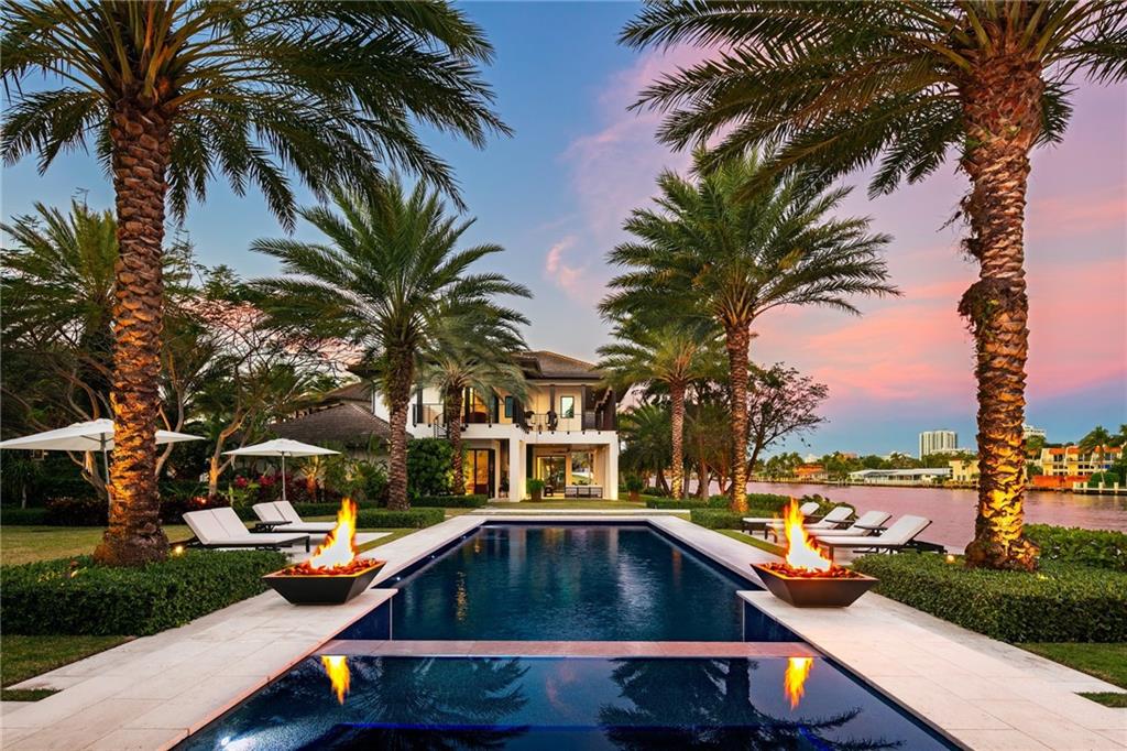 BAY COLONY - Residential