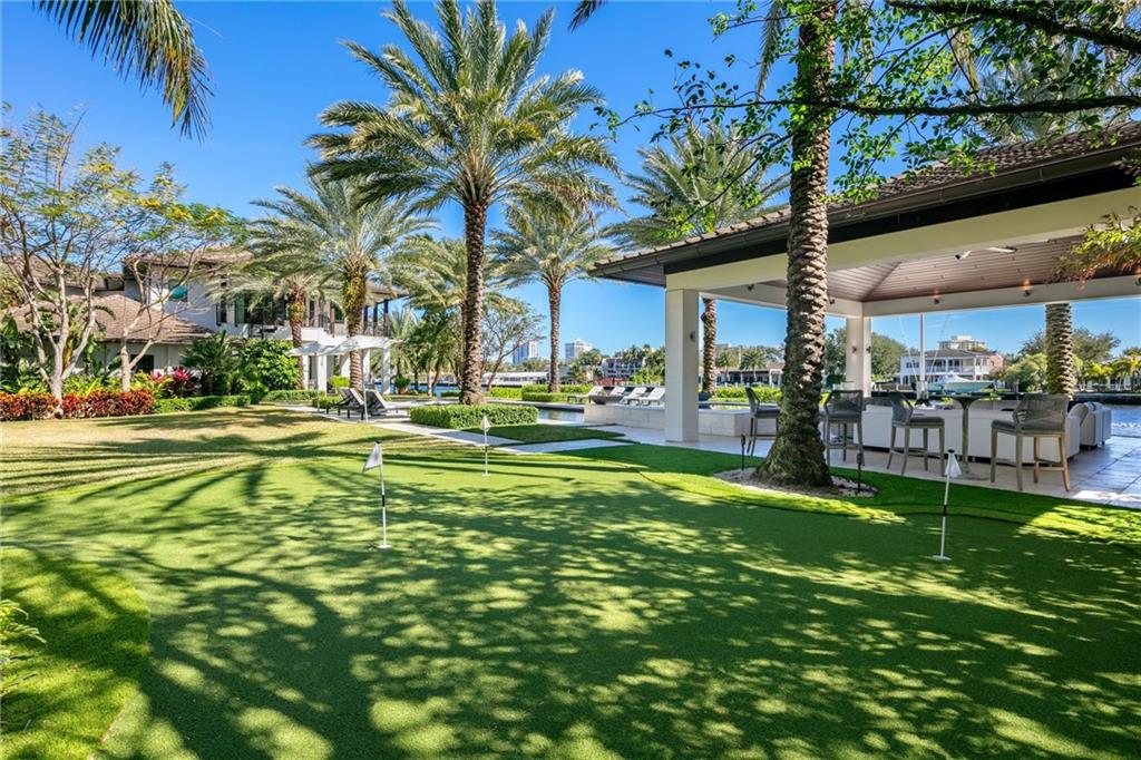 BAY COLONY - Residential