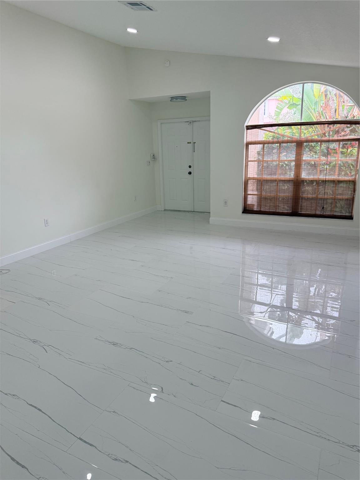 Holiday Spgs Village & - Residential Lease