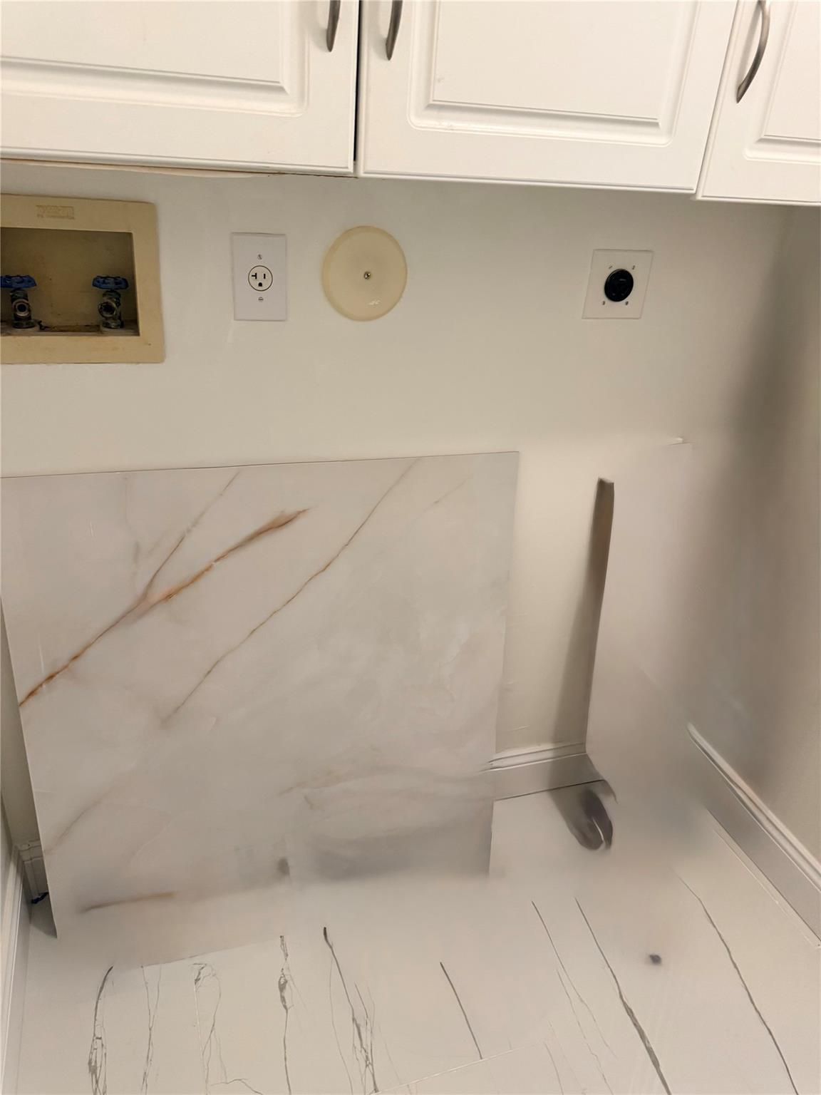 Holiday Spgs Village & - Residential Lease