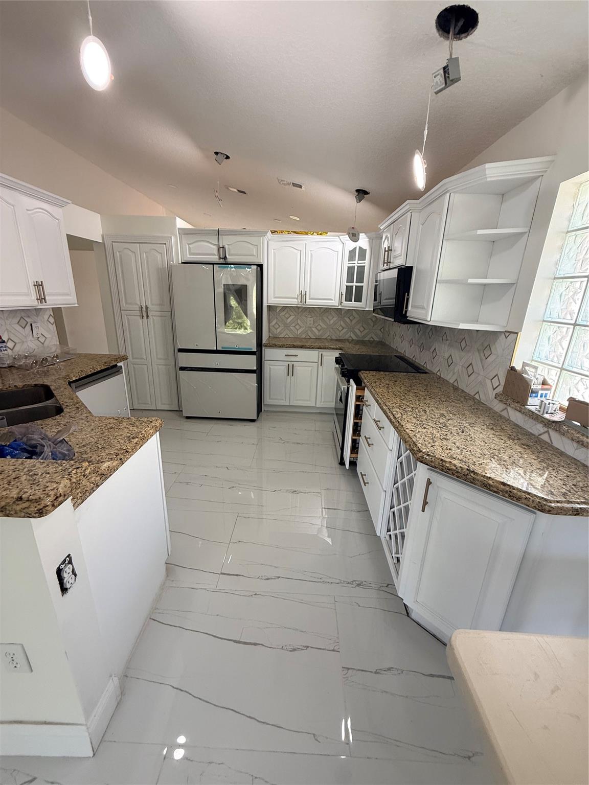 Holiday Spgs Village & - Residential Lease