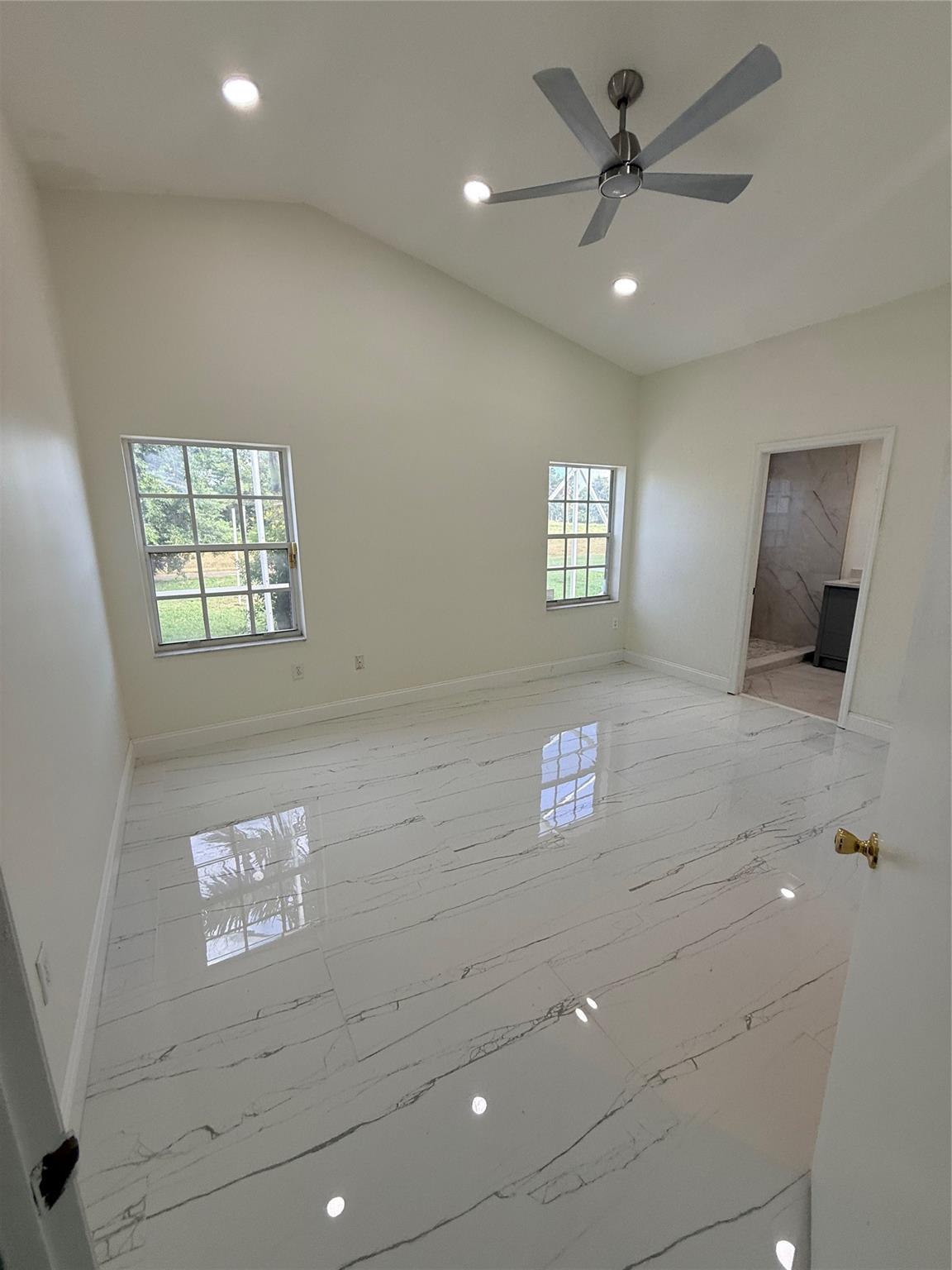 Holiday Spgs Village & - Residential Lease