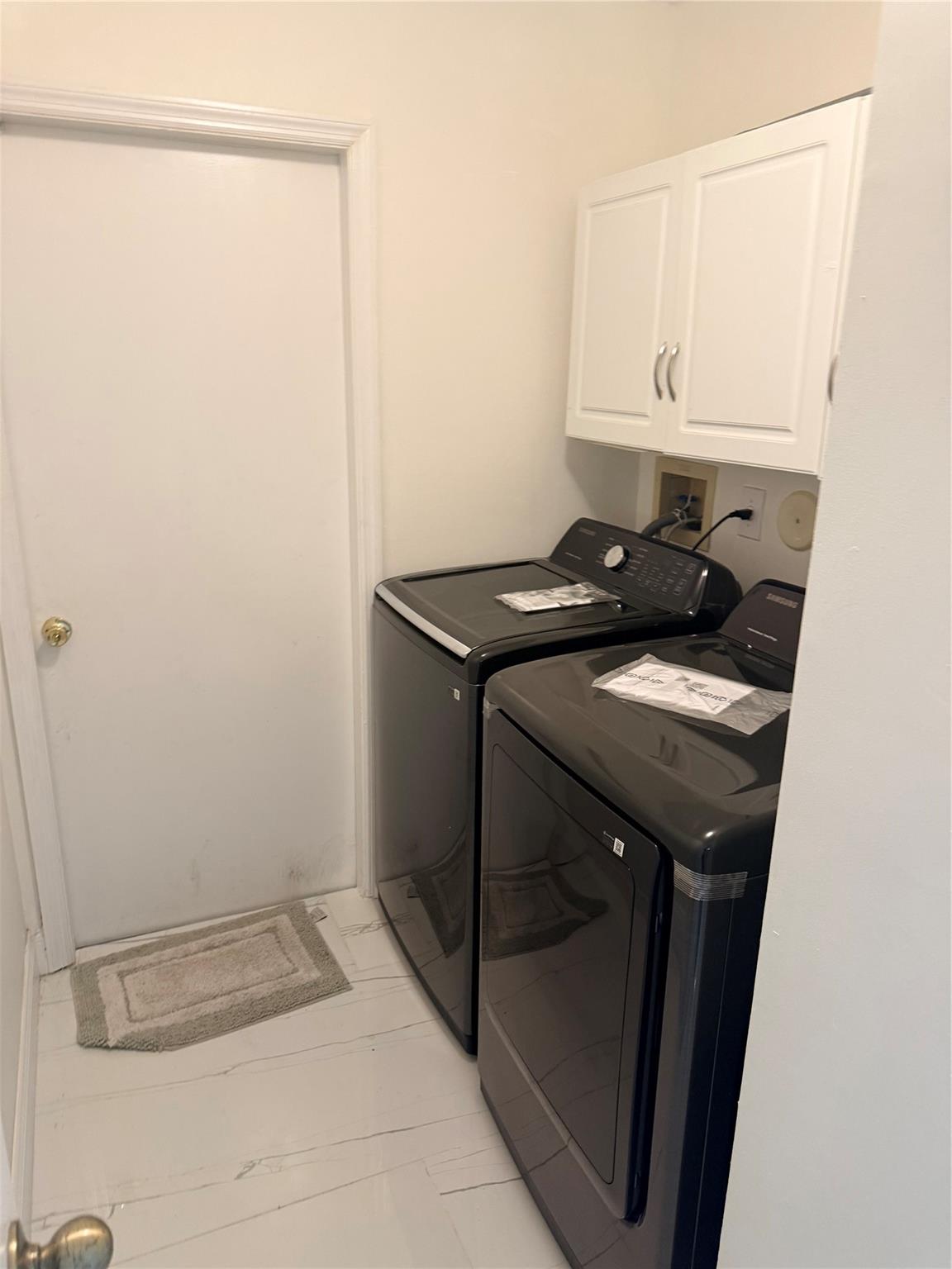 Holiday Spgs Village & - Residential Lease