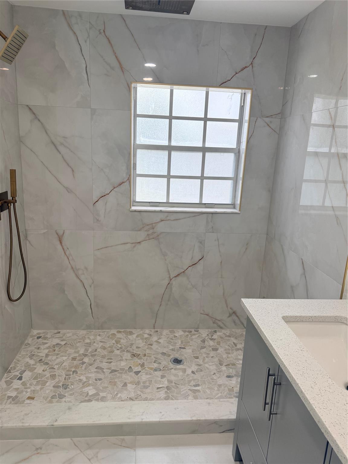 Holiday Spgs Village & - Residential Lease