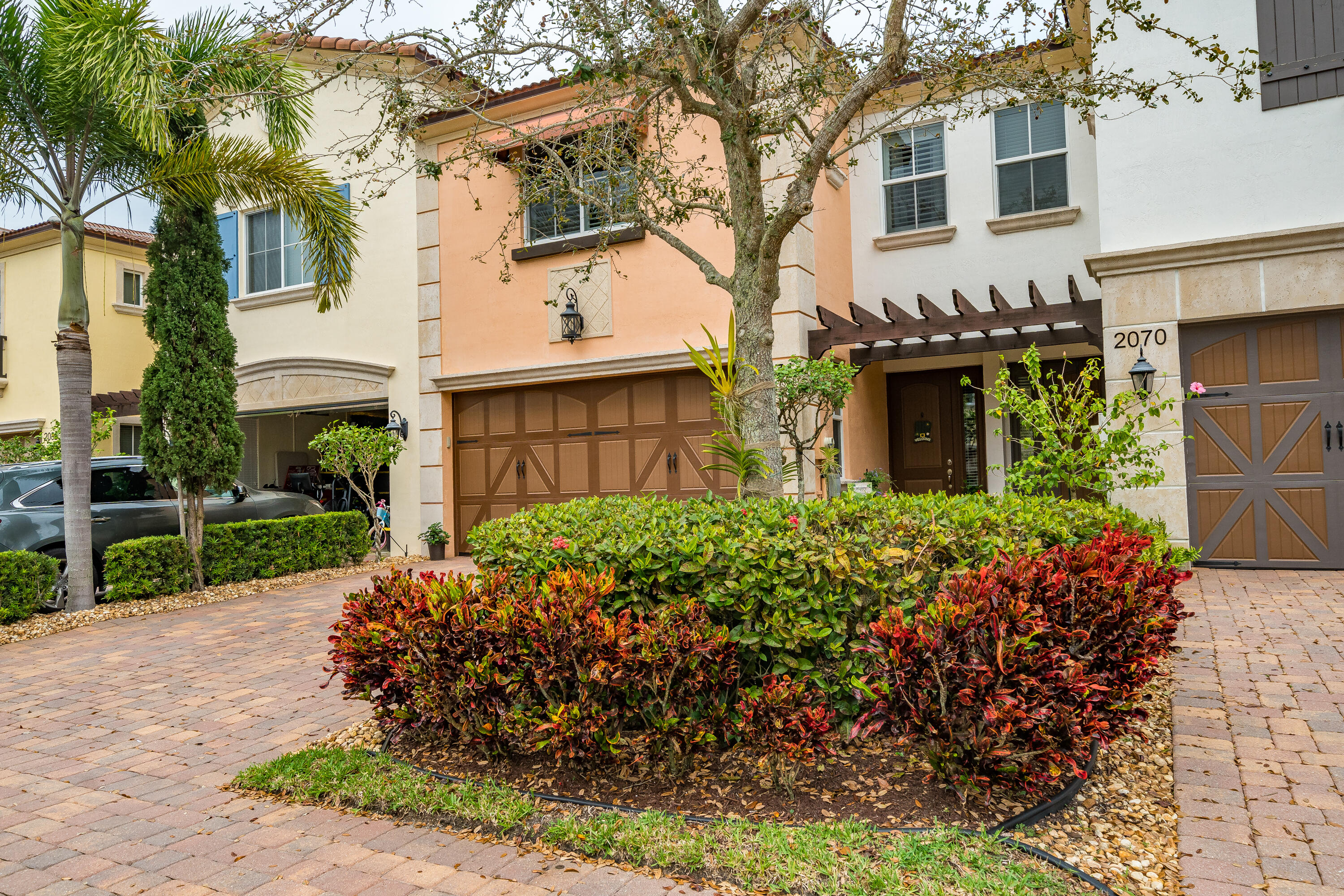 OAKTON PRESERVE - Residential