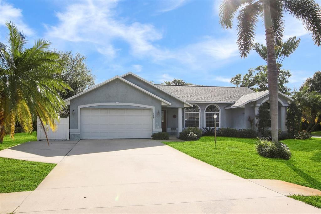 Photo of 538 NE Maranta Terrado, Jensen Beach, FL 34957 (MLS # R10852977)