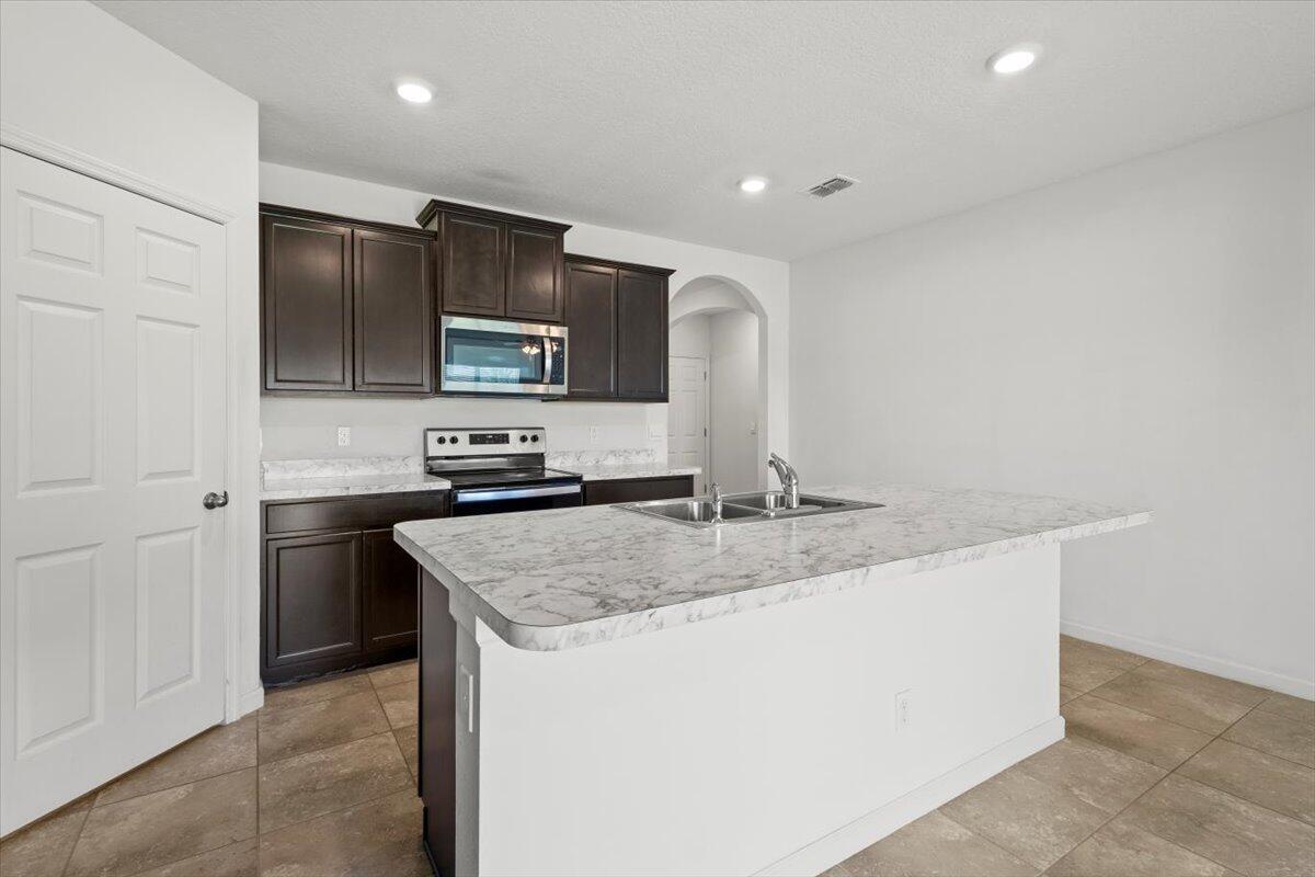 Photo 9 of 45 of 3423 Trinity Circle house