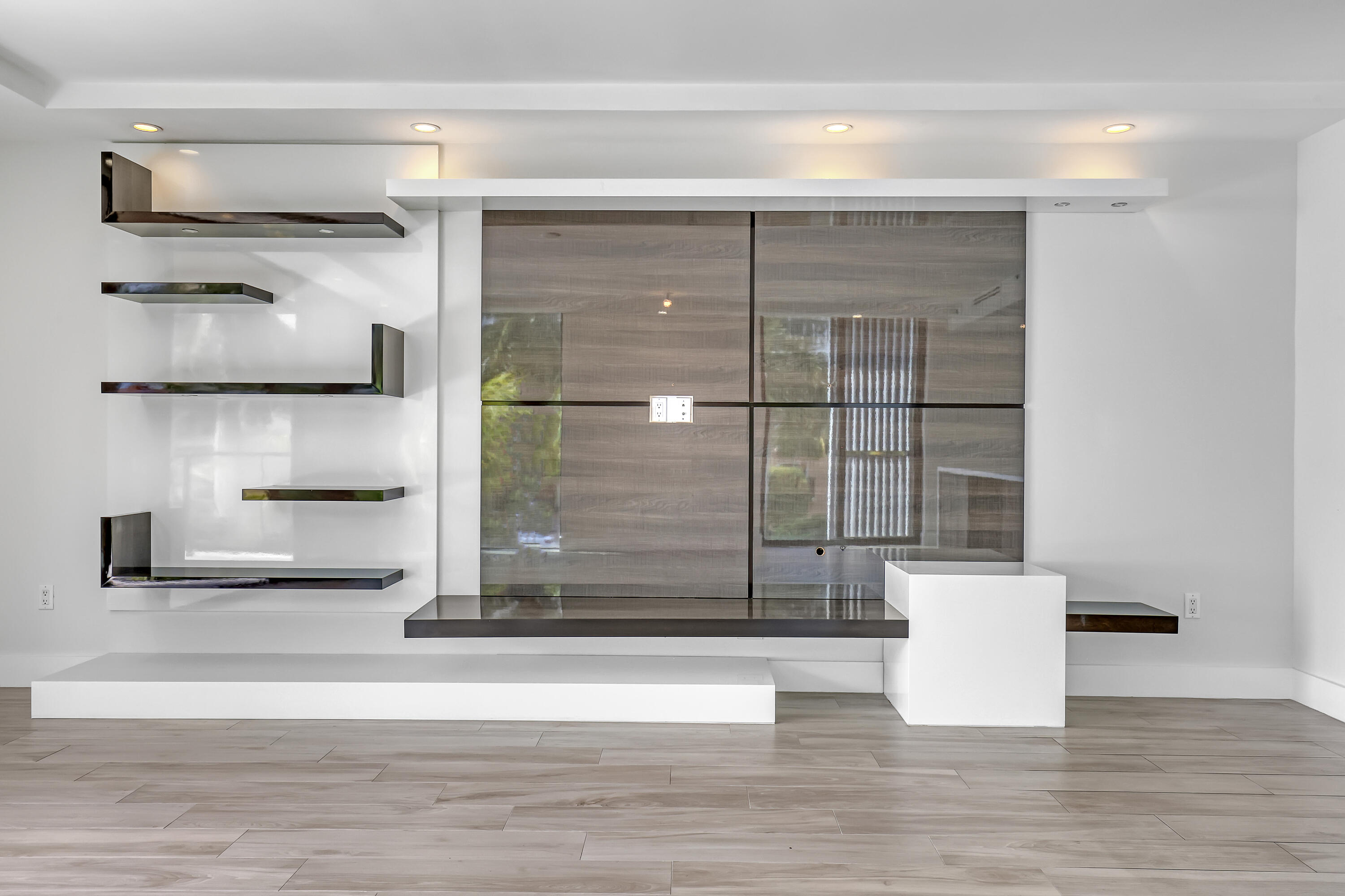 OCEAN EIGHTEEN CONDO - Residential