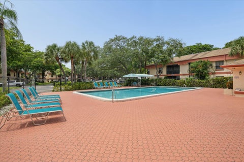Tiny photo for 4119 CARAMBOLA Circle S #2120, Coconut Creek, FL 33066 (MLS # B26089068)
