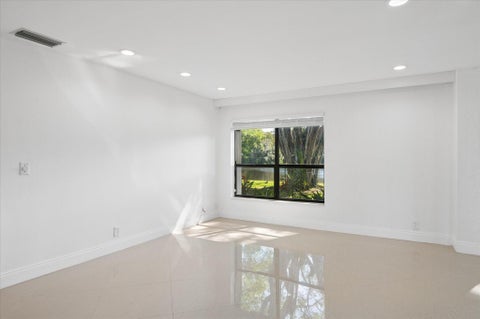 Tiny photo for 4119 CARAMBOLA Circle S #2120, Coconut Creek, FL 33066 (MLS # B26089068)