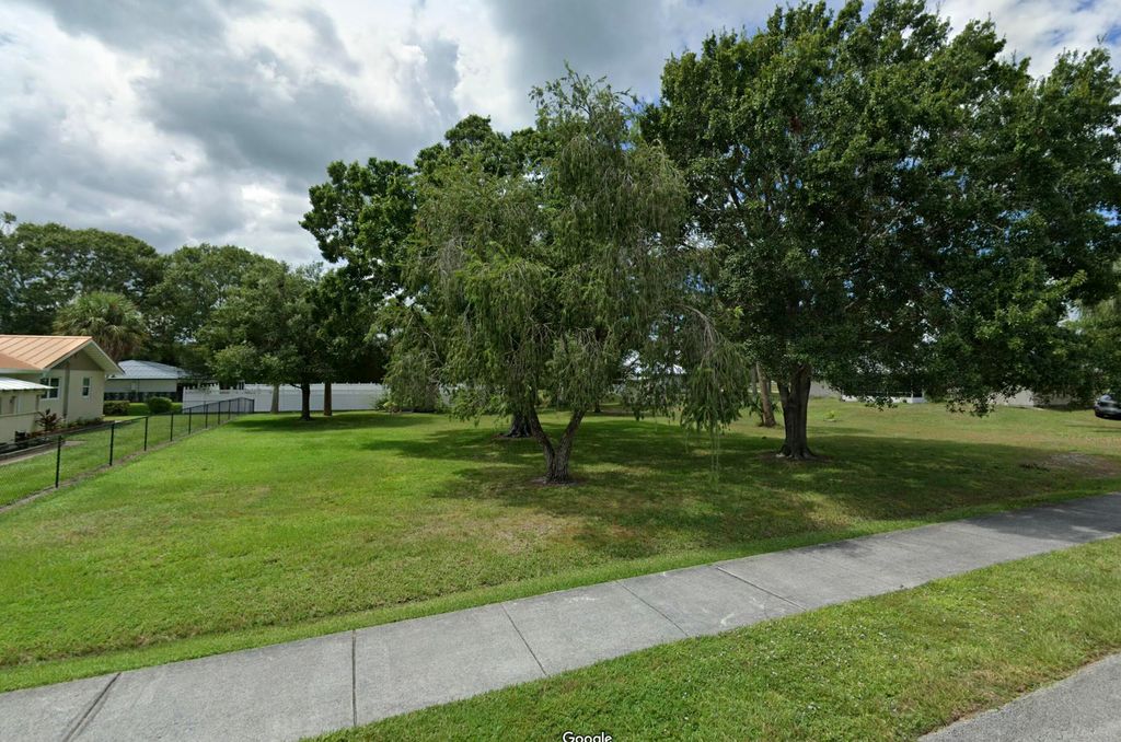 Photo of 7303 Santa Barbara Drive, Fort Pierce, FL 34951 (MLS # R11063186)