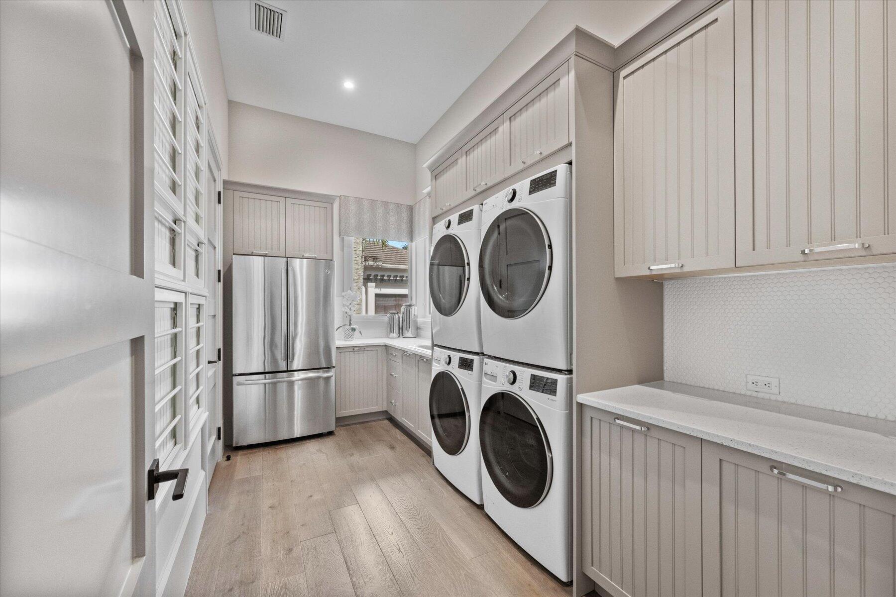 CYPRESS ISLAND OF PALM BEACH POLO & COUN - Residential