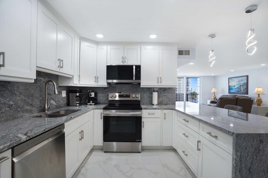 Photo of 1501 S Ocean Drive #Apt 905, Hollywood, FL 33019 (MLS # B26069048)