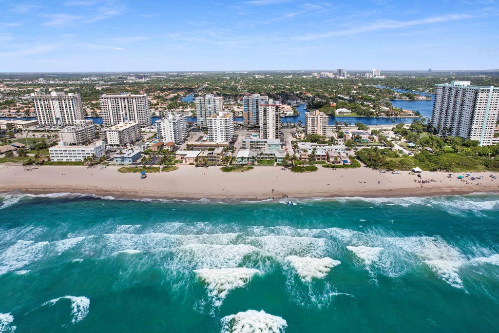 Photo of 1501 S Ocean Drive #Apt 905, Hollywood, FL 33019 (MLS # B26069048)