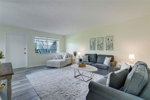 580 Horizons W 101 Boynton Beach FL 33435